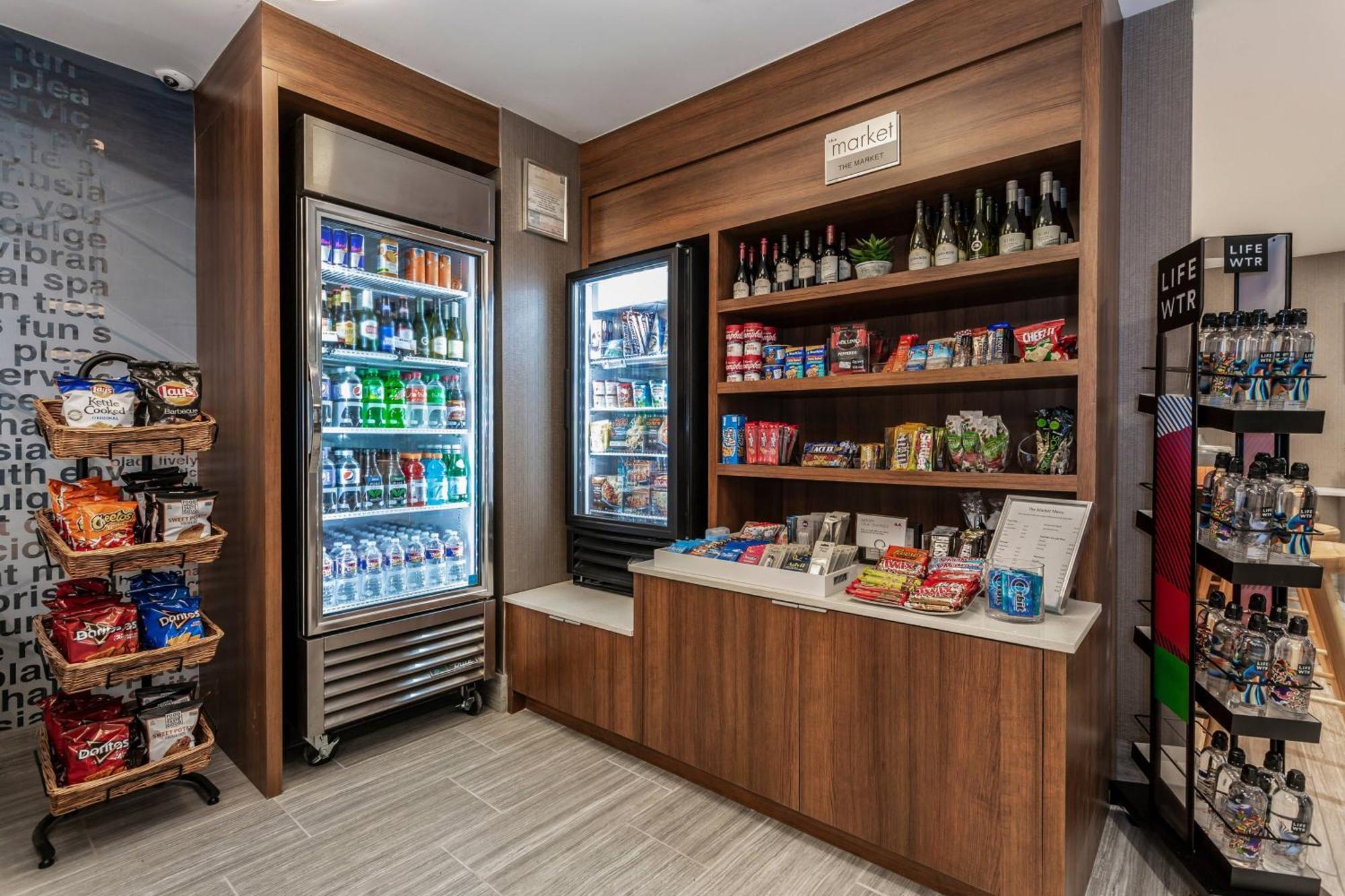 Springhill Suites By Marriott Austin The Domain Area Екстериор снимка