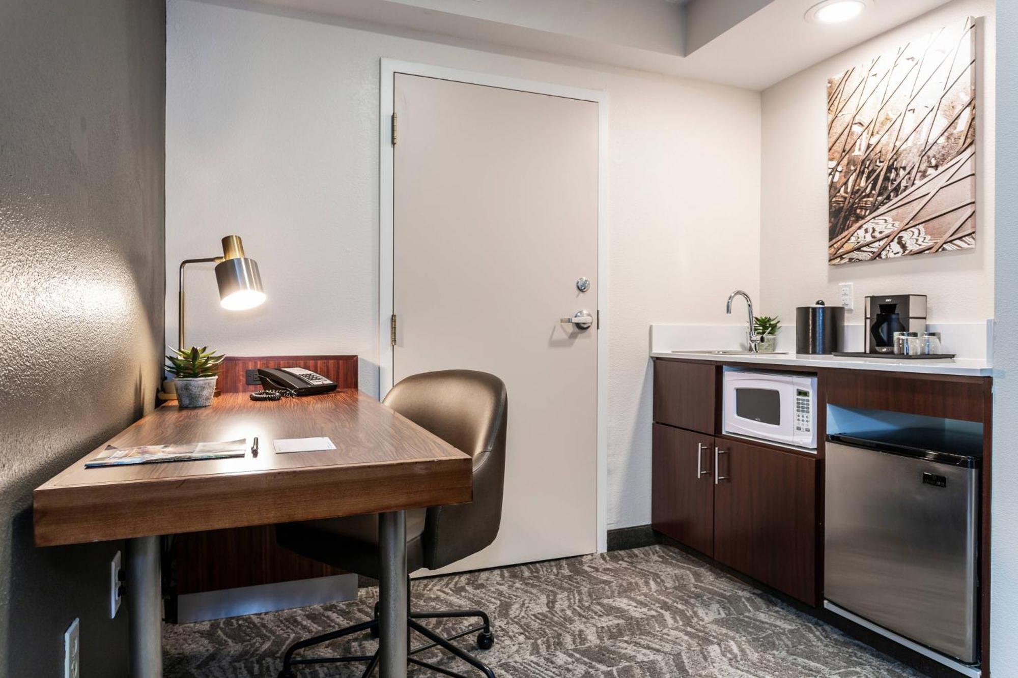 Springhill Suites By Marriott Austin The Domain Area Екстериор снимка