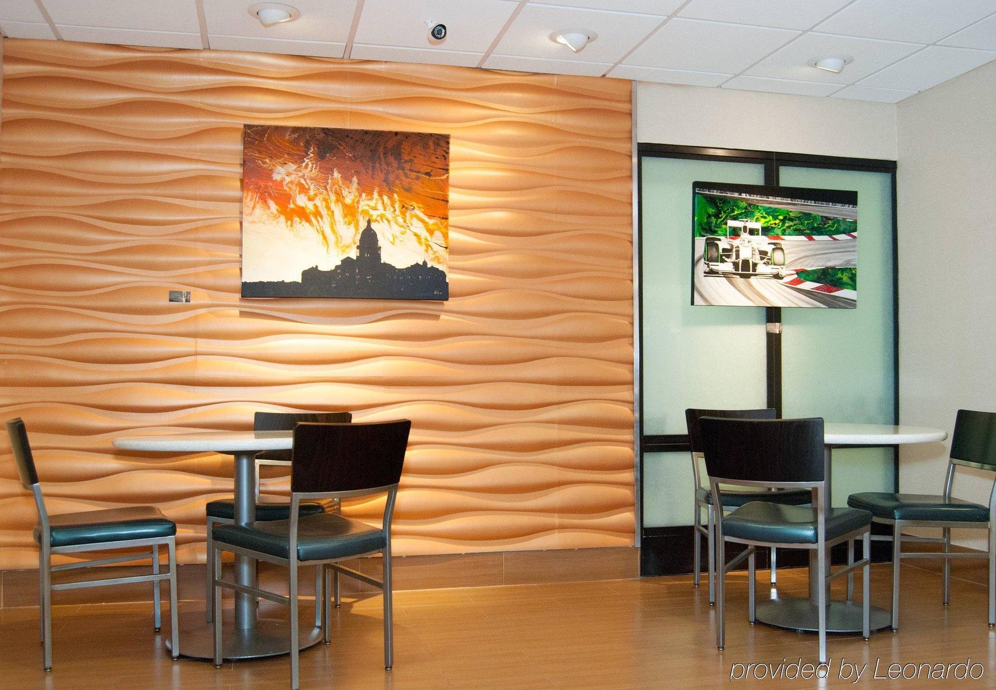 Springhill Suites By Marriott Austin The Domain Area Екстериор снимка